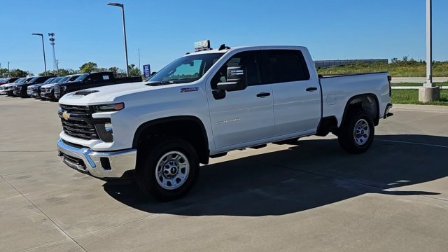 New 2026 Chevrolet Silverado 2500 W/T AWD/4WD image 4