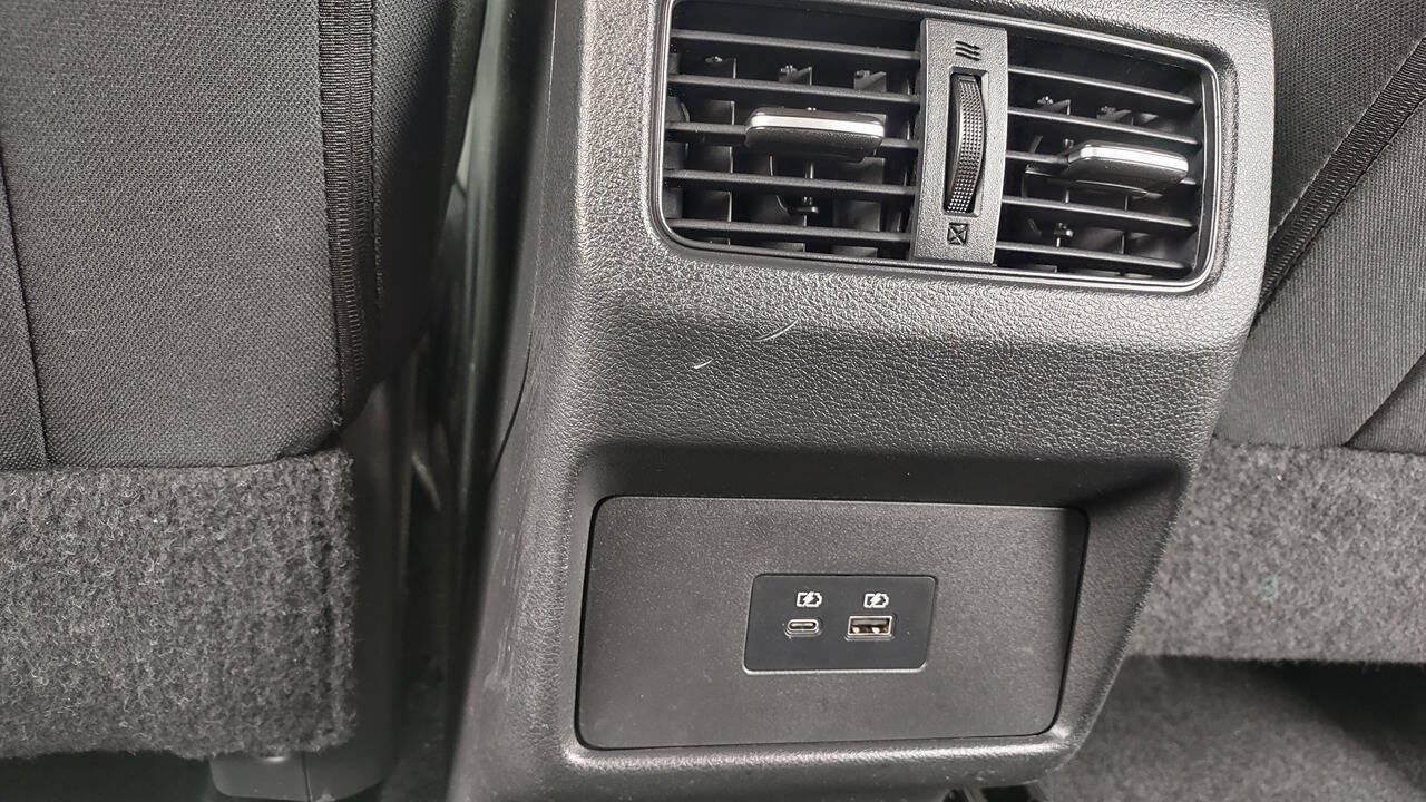 Used 2021 Nissan Rogue SV FWD image 35