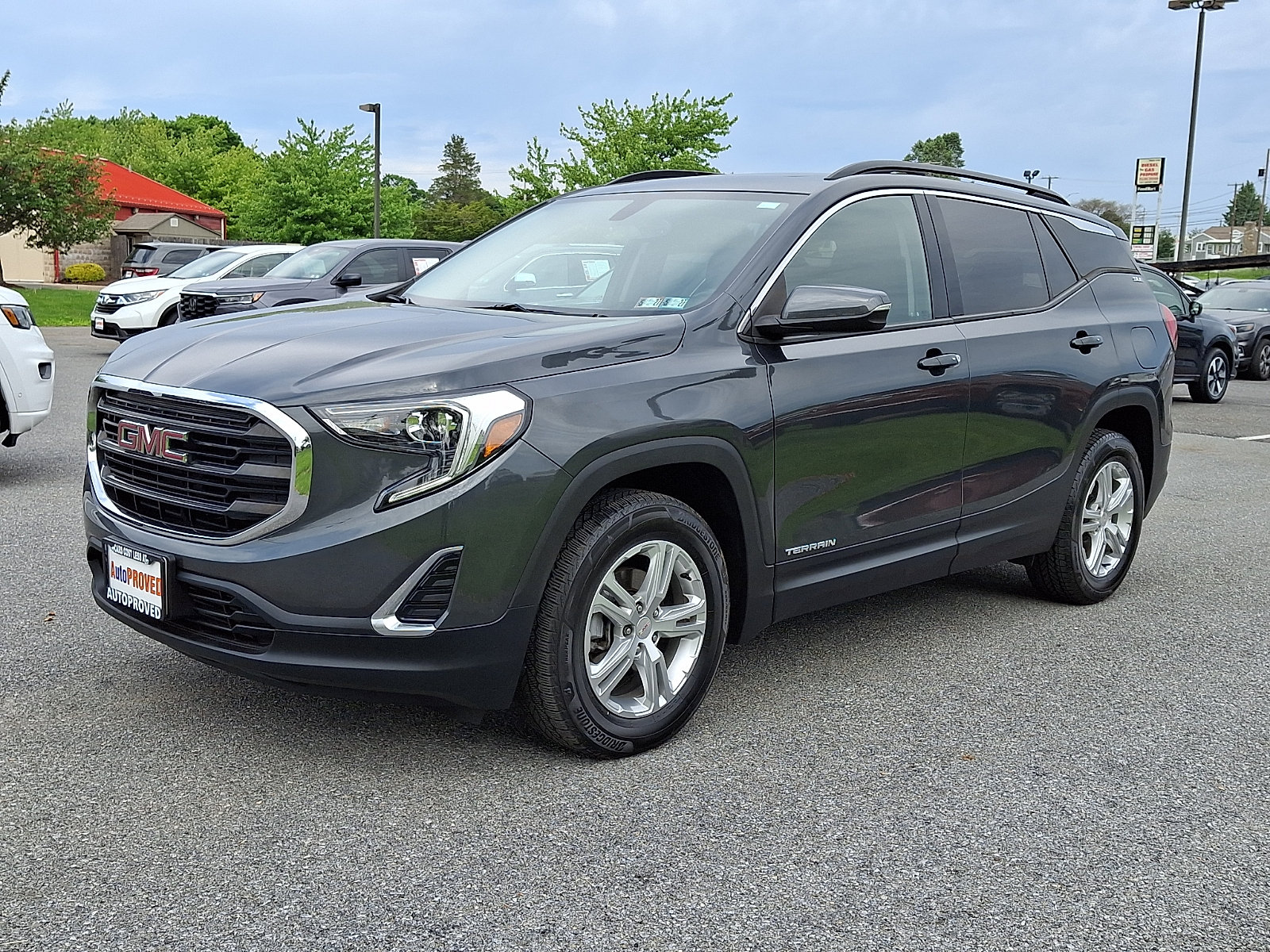 Used 2019 GMC Terrain SLE w/ Driver Convenience Package AWD/4WD image 3