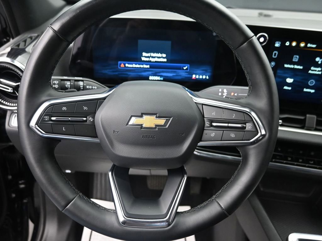 Used 2025 Chevrolet Equinox LT w/ Convenience Package II FWD image 15