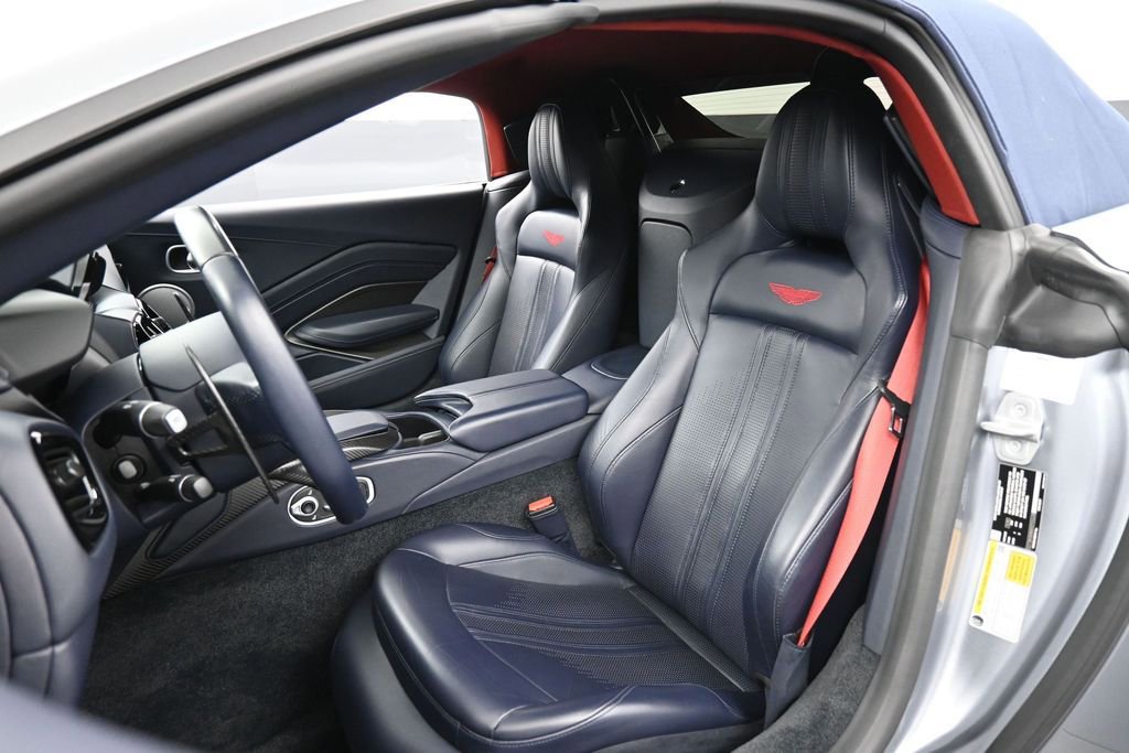 Used 2021 Aston Martin V8 Vantage Roadster RWD image 5