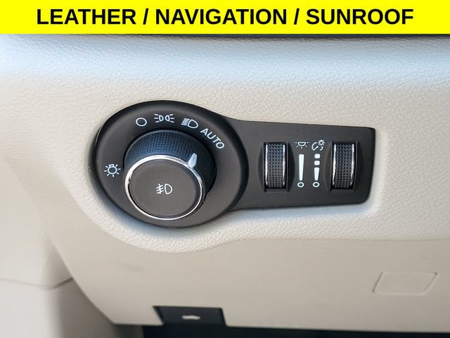 Used 2022 Chrysler Pacifica Limited FWD image 22
