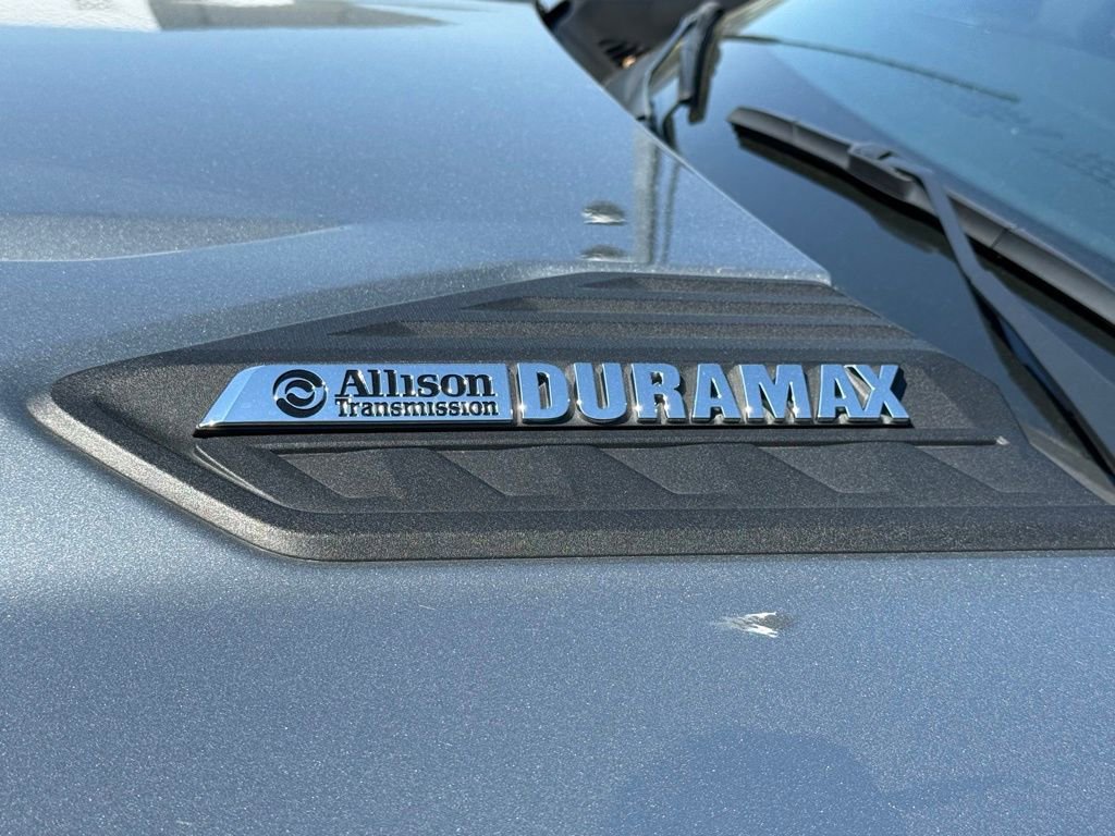 Used 2024 Chevrolet Silverado 2500 High Country w/ High Country Premium Package AWD/4WD image 45