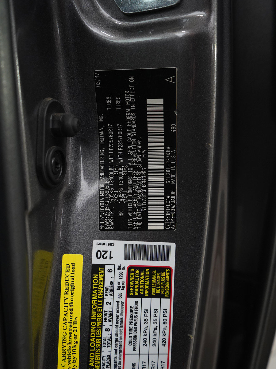 Used 2017 Toyota Sienna XLE Premium image 25