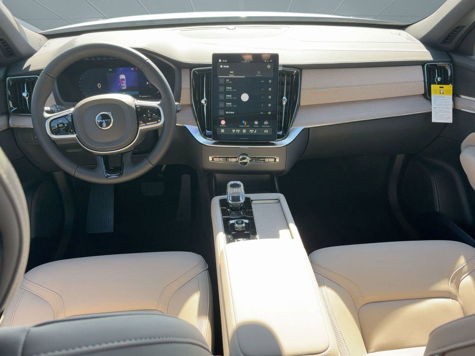 New 2026 Volvo XC90 B5 Plus image 16