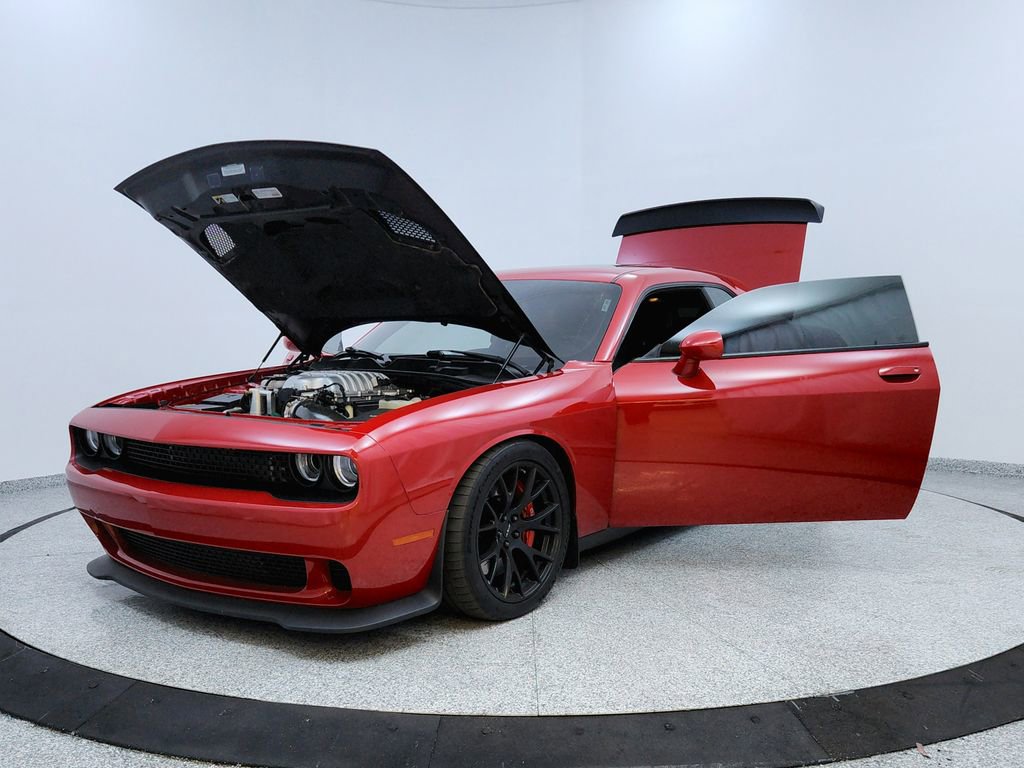 Used 2016 Dodge Challenger SRT Hellcat image 8