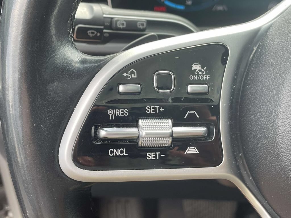 Used 2021 Mercedes-Benz GLS 450 4MATIC image 33