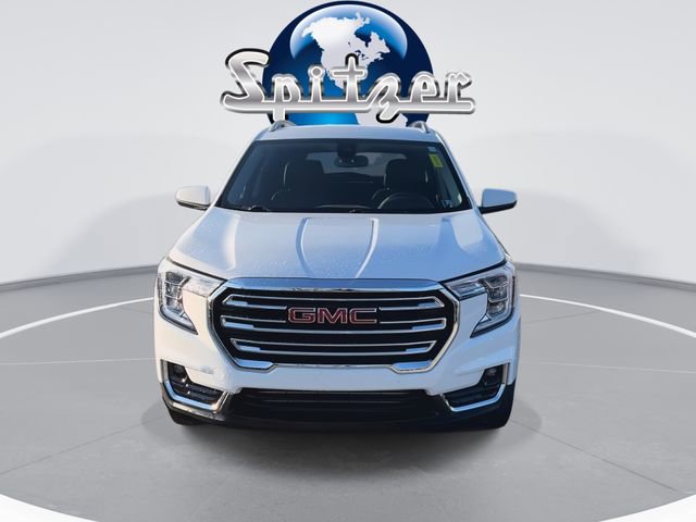 Used 2022 GMC Terrain SLT image 3