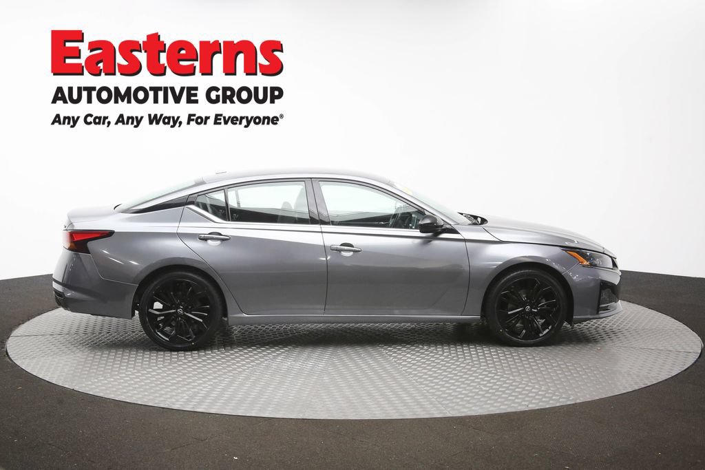 Used 2023 Nissan Altima 2.5 SR FWD image 44
