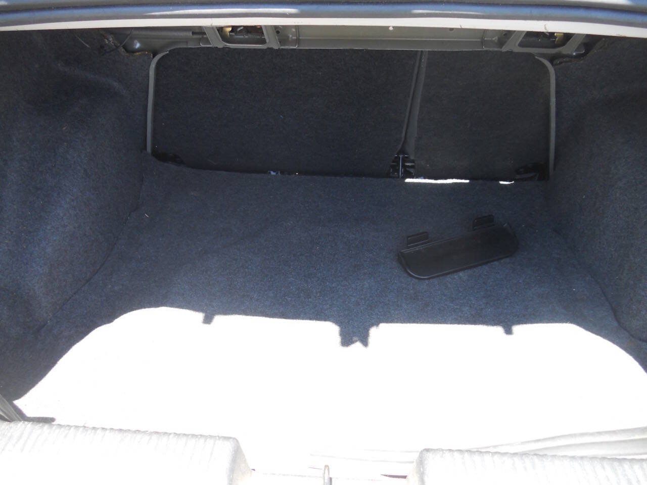 Used 2006 Ford Focus SES FWD image 37