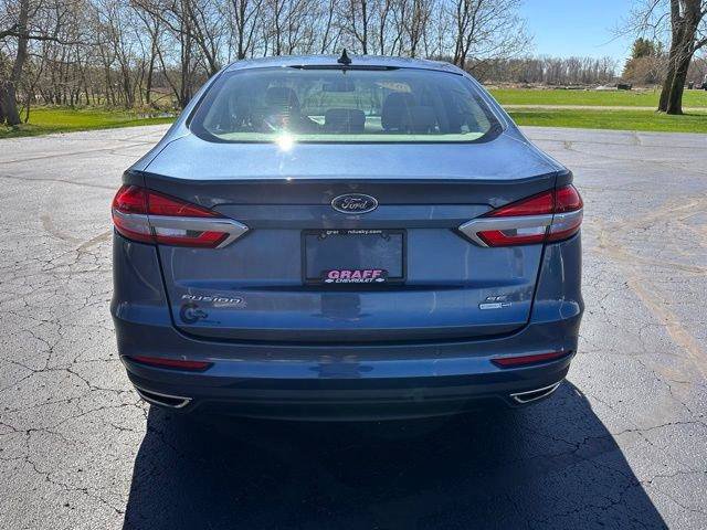 Used 2019 Ford Fusion SE AWD/4WD image 4