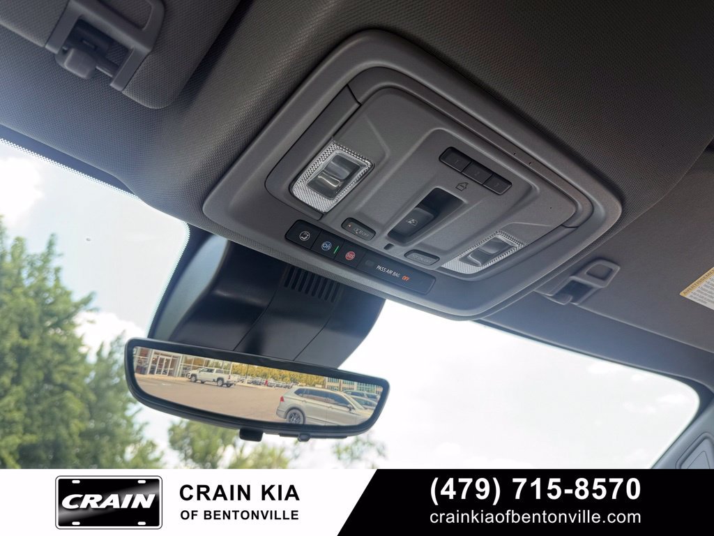 Used 2024 Chevrolet Silverado 2500 LTZ w/ LTZ Premium Package AWD/4WD image 19
