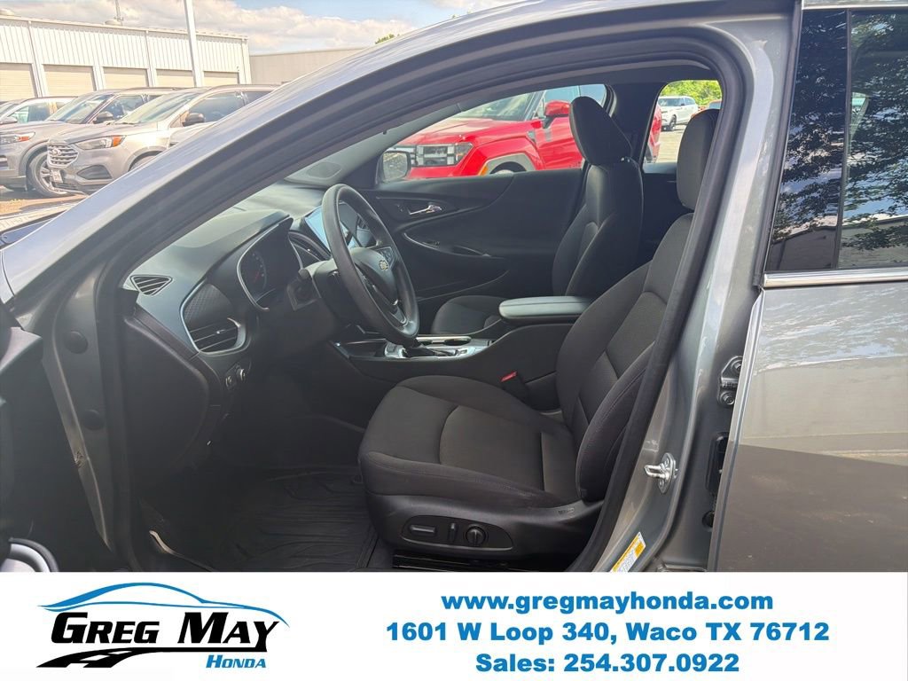 Used 2025 Chevrolet Malibu LT FWD image 10
