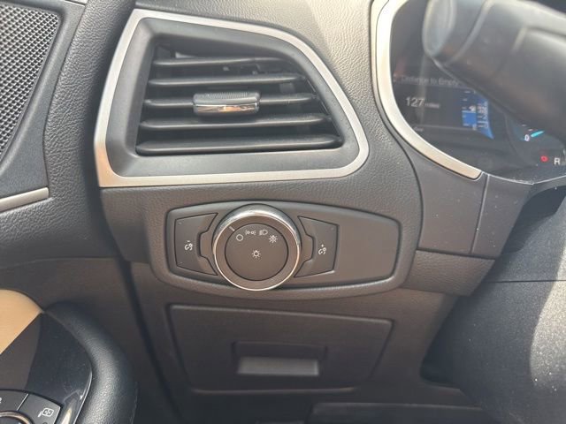 Used 2017 Ford Edge SEL w/ Equipment Group 201A AWD/4WD image 26