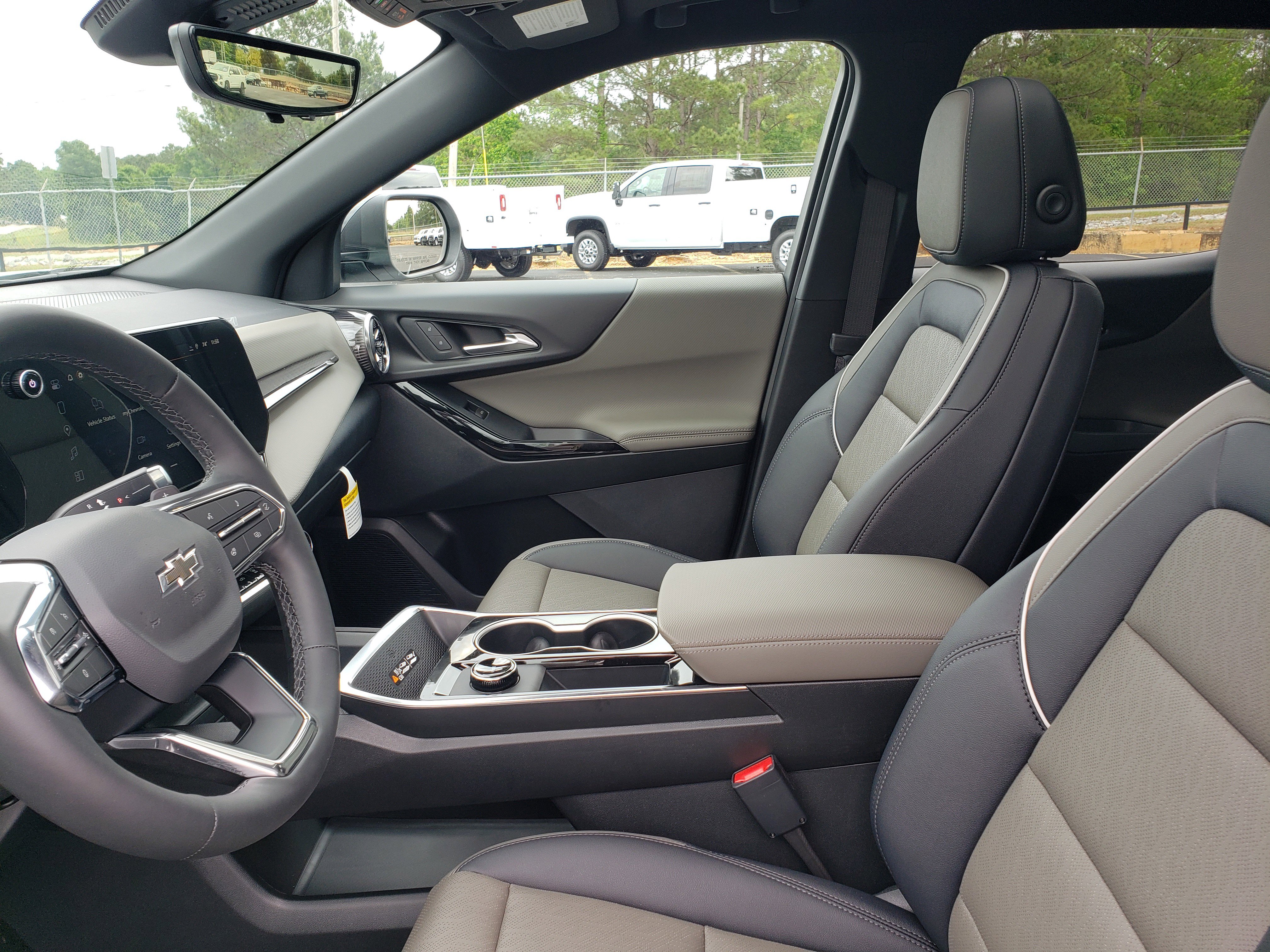 New 2026 Chevrolet Equinox LT FWD image 26