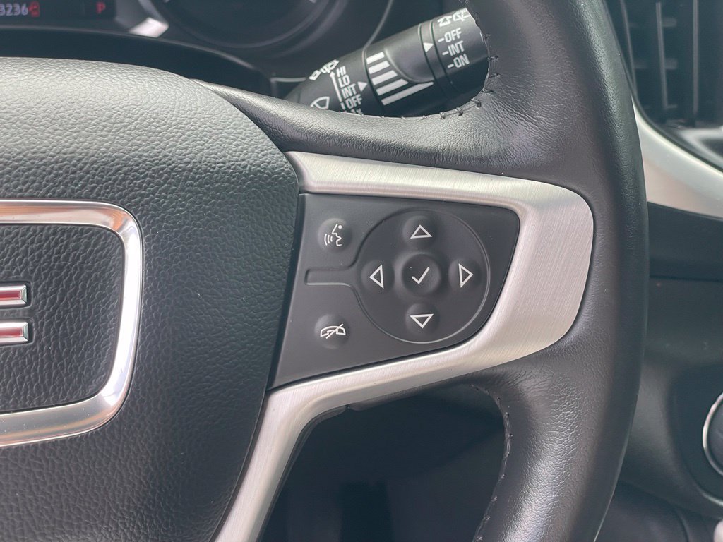 Used 2022 GMC Terrain SLT AWD/4WD image 16
