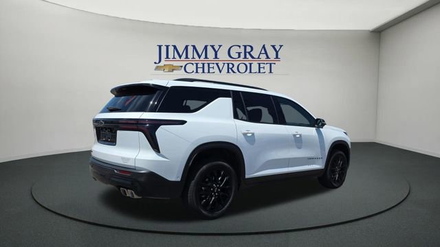Used 2026 Chevrolet Traverse LT w/ Enhanced Driving Package FWD image 5