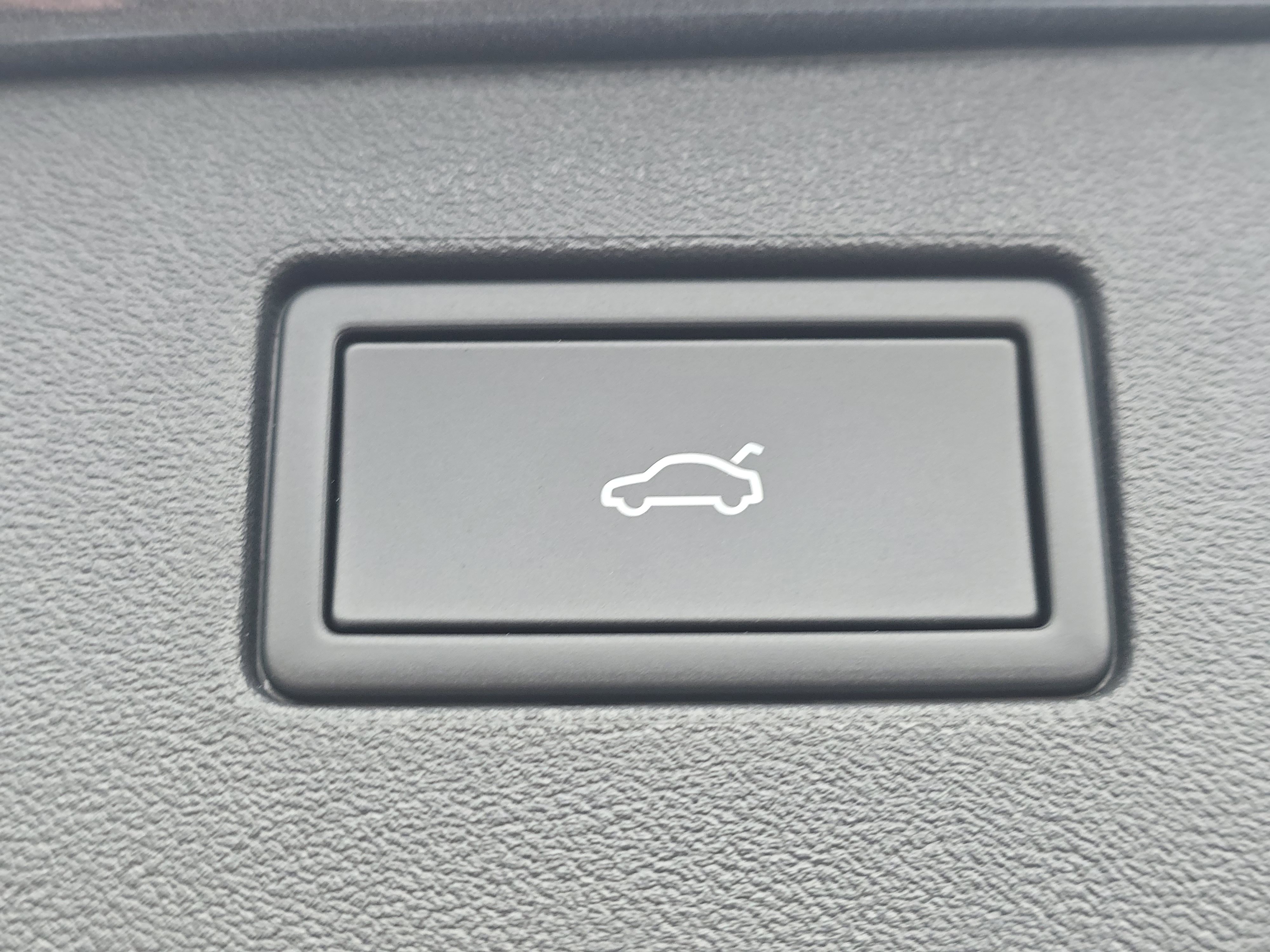 New 2026 Volkswagen Tiguan SE image 16