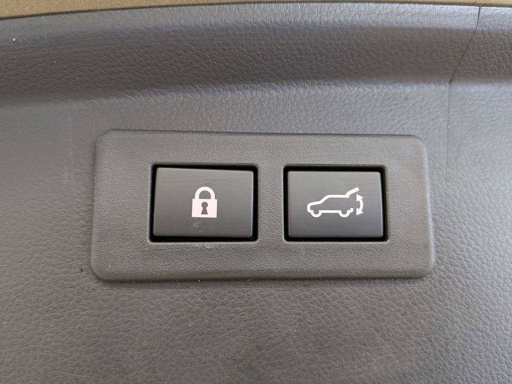 Used 2023 Subaru Outback Touring image 30