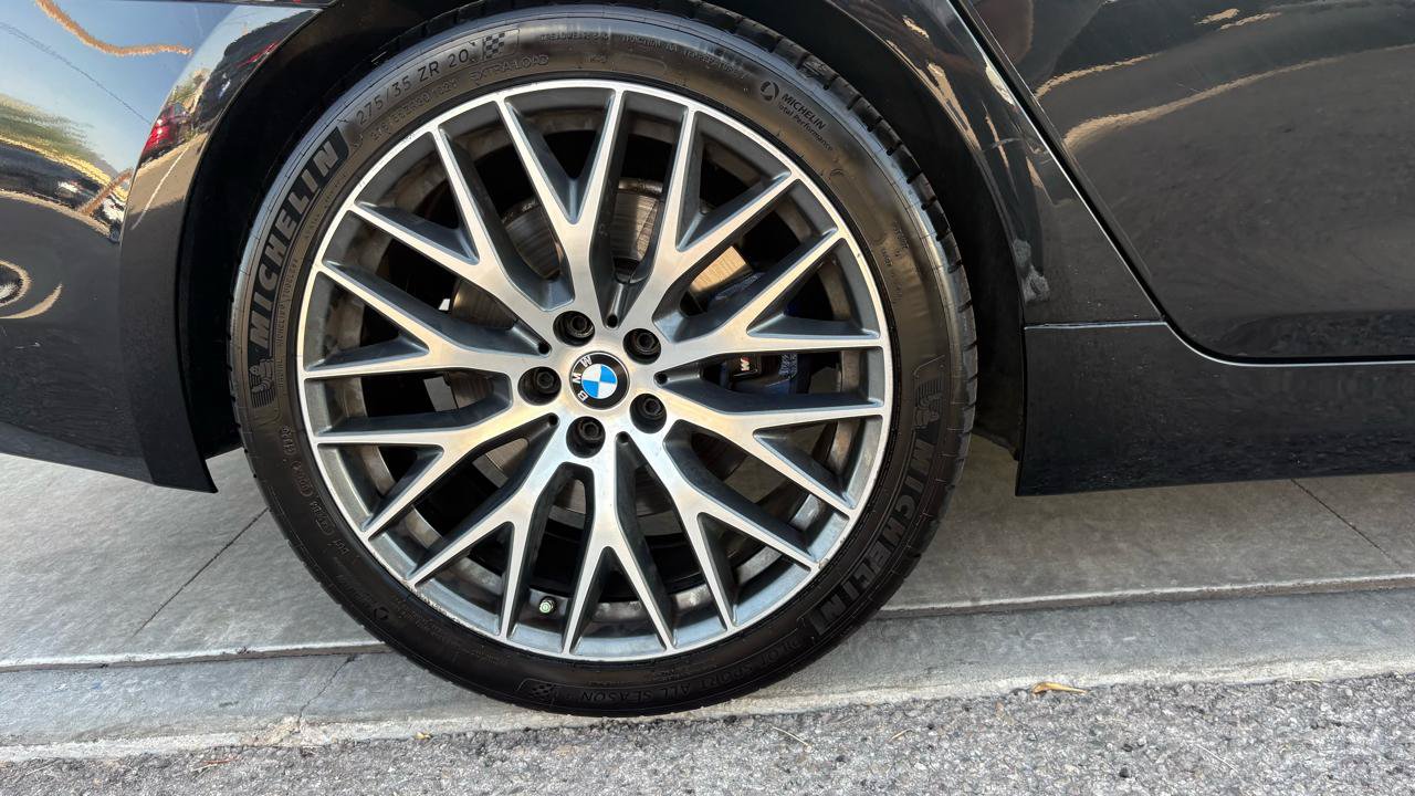 Used 2018 BMW 540i RWD image 4