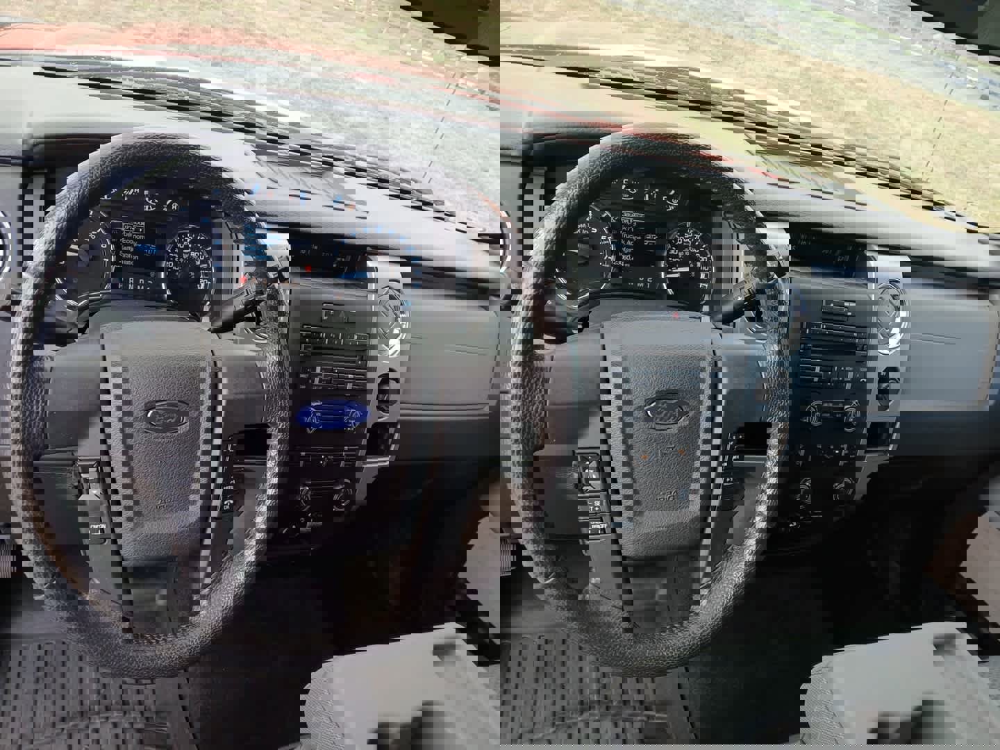 Used 2011 Ford F150 XLT w/ XLT Chrome Pkg AWD/4WD image 26