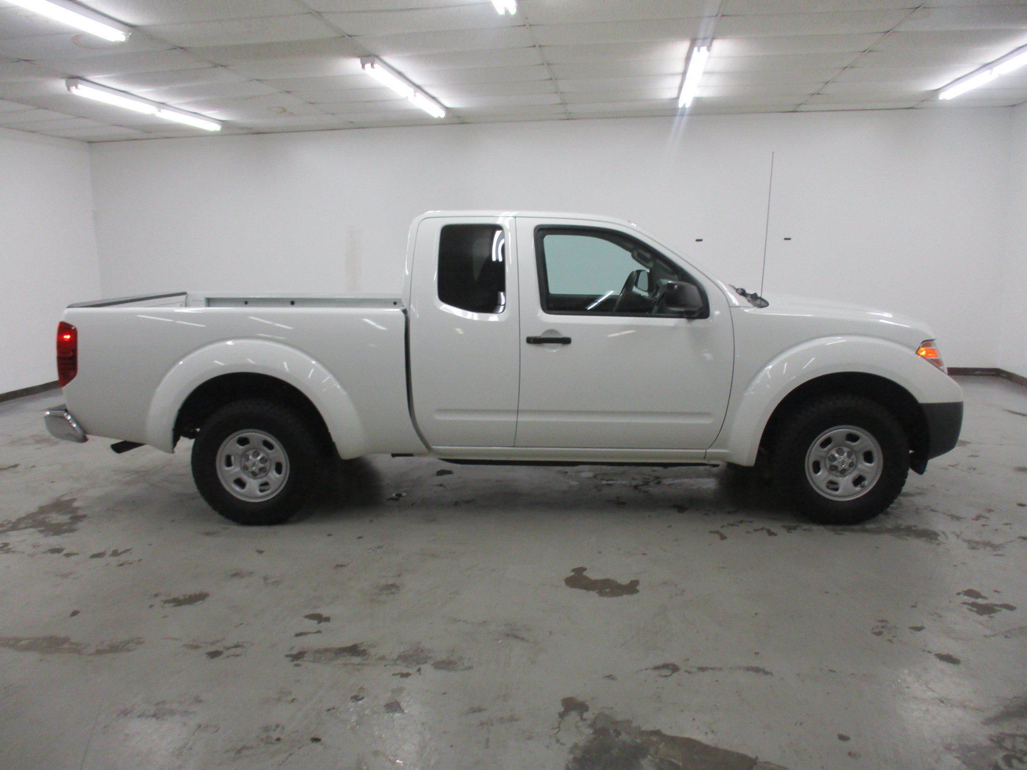 Used 2016 Nissan Frontier S RWD image 14