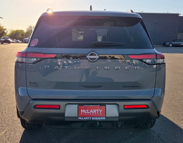 New 2026 Nissan Pathfinder Platinum FWD image 7