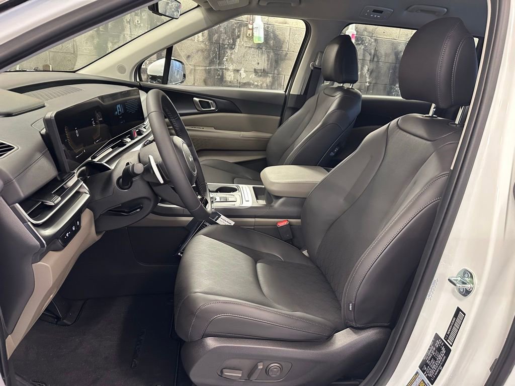 New 2026 Kia Carnival LXS image 13