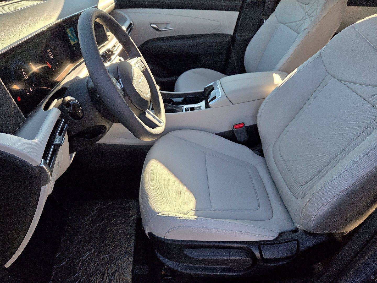 New 2026 Hyundai Tucson SE FWD image 79