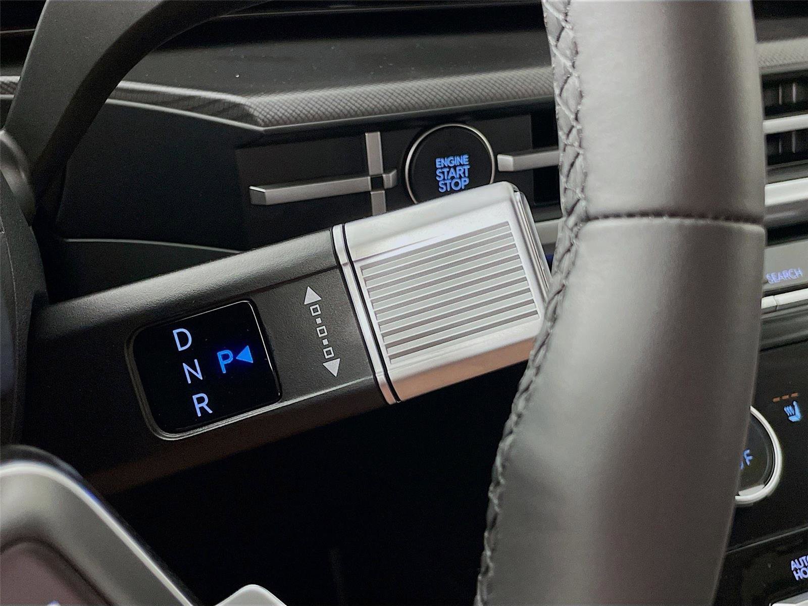 Certified 2025 Hyundai Santa Fe SEL image 14