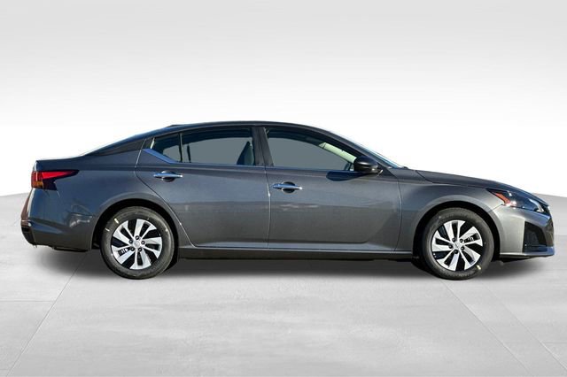 New 2025 Nissan Altima 2.5 S image 3