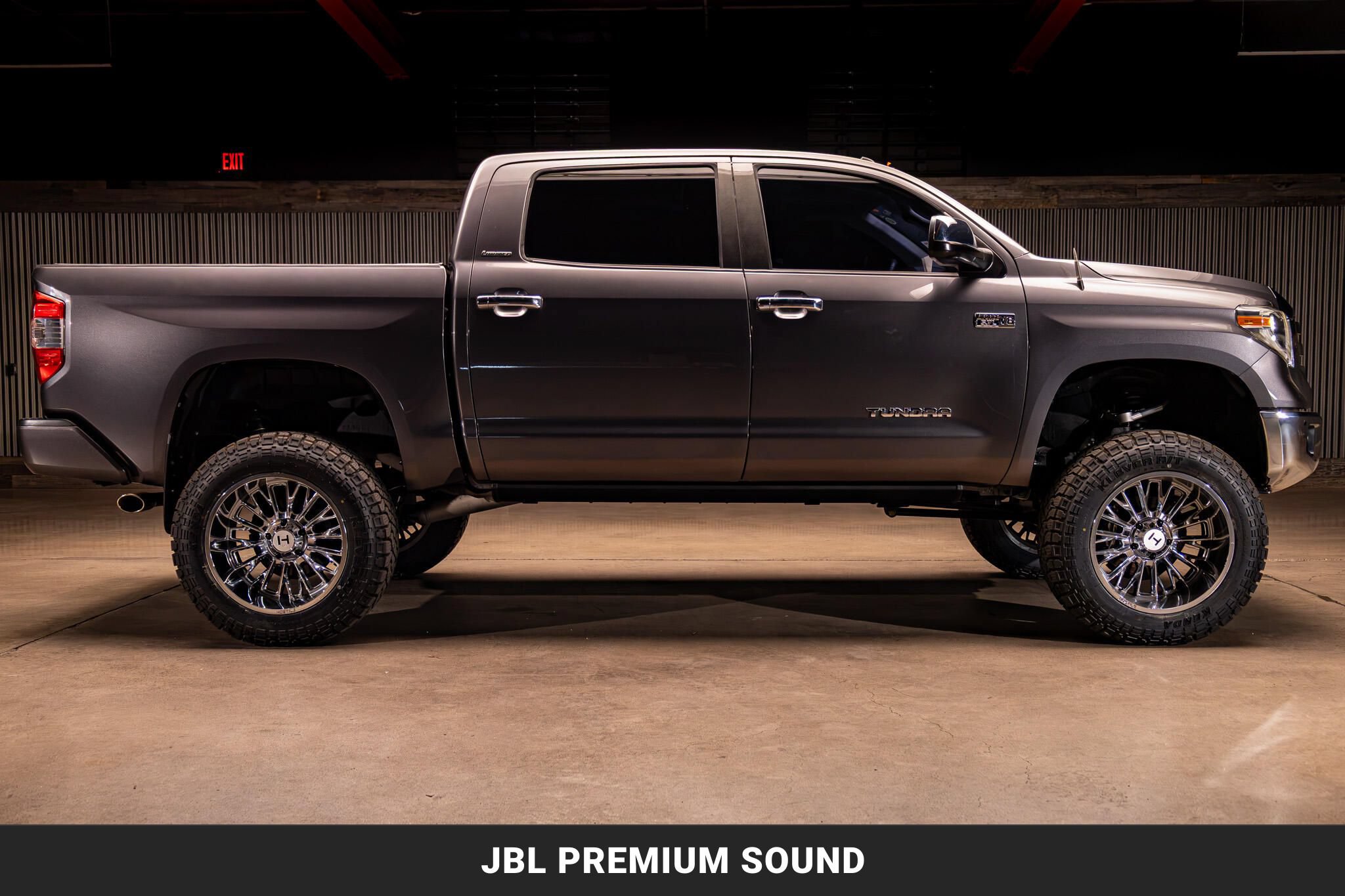 Used 2018 Toyota Tundra Limited w/ Limited Premium Package AWD/4WD image 10