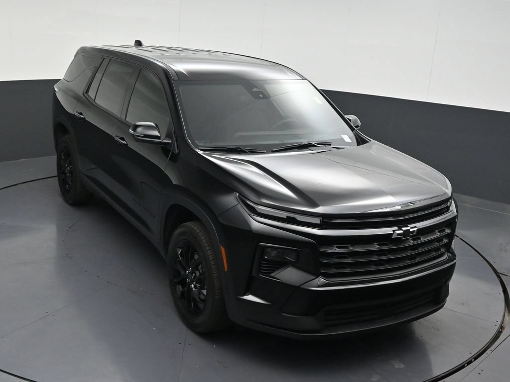 Used 2024 Chevrolet Traverse LS w/ Midnight/Sport Edition FWD image 21