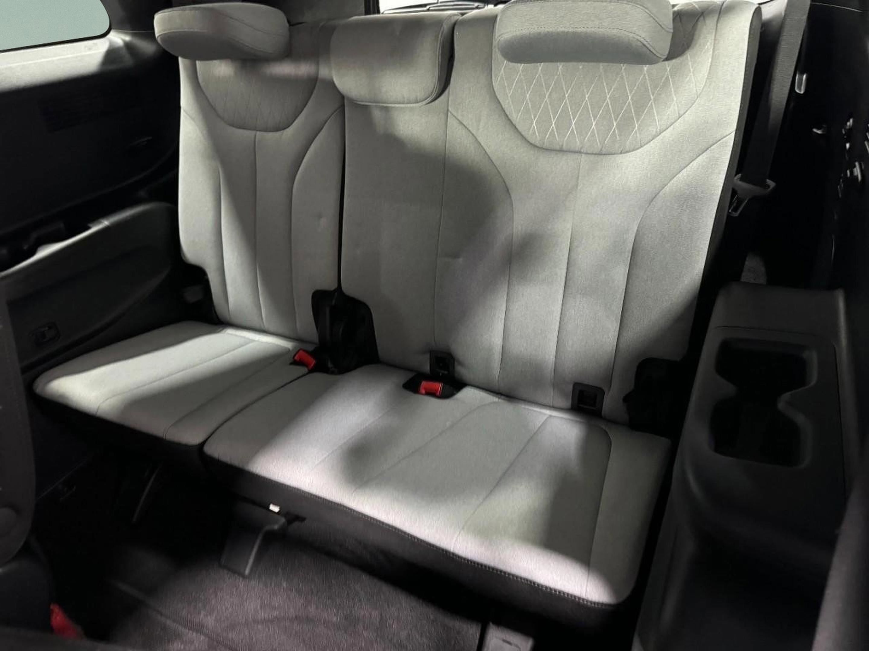 Used 2022 Hyundai Palisade SEL w/ Convenience Package image 9