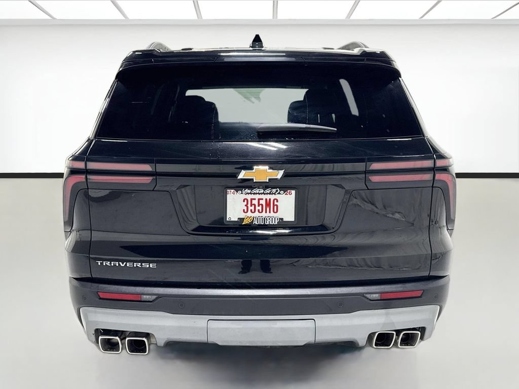Used 2026 Chevrolet Traverse LT w/ LPO, Floor Liner Package FWD image 7
