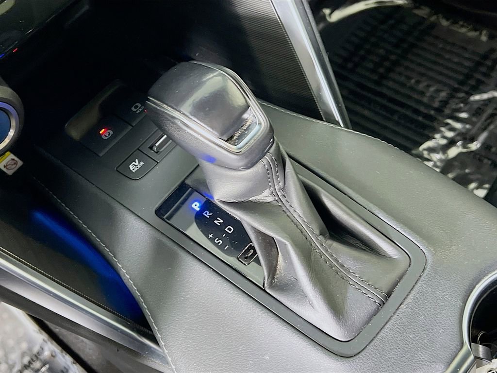 Used 2021 Toyota Venza Limited w/ Advanced Technology Package image 16