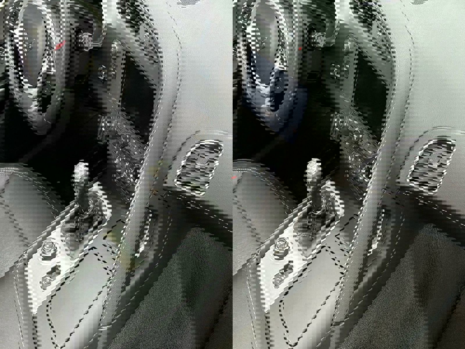 Used 2016 Chevrolet Corvette Stingray Coupe w/ Carbon Flash Badge Package RWD image 9