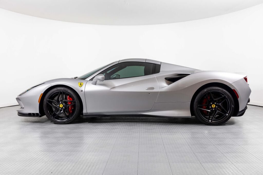 Used 2022 Ferrari F8 Tributo RWD image 69