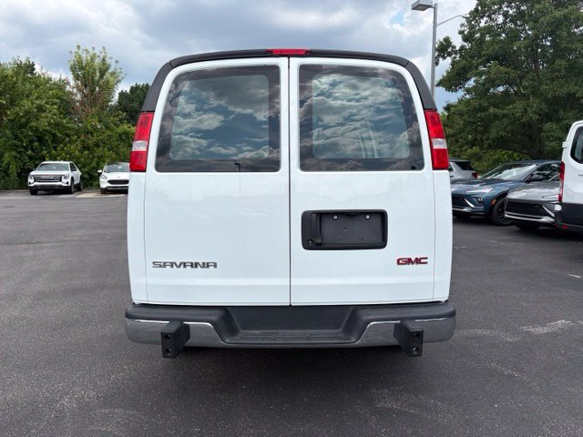 Used 2025 GMC Savana 2500 w/ Driver Convenience Package RWD image 4