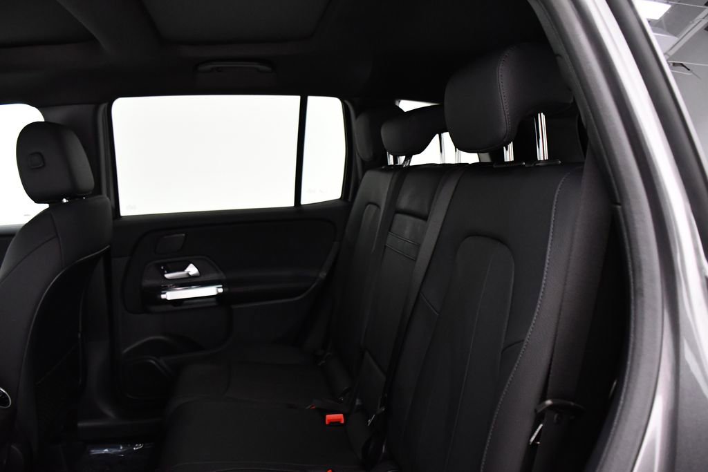 New 2026 Mercedes-Benz GLB 250 4MATIC image 18