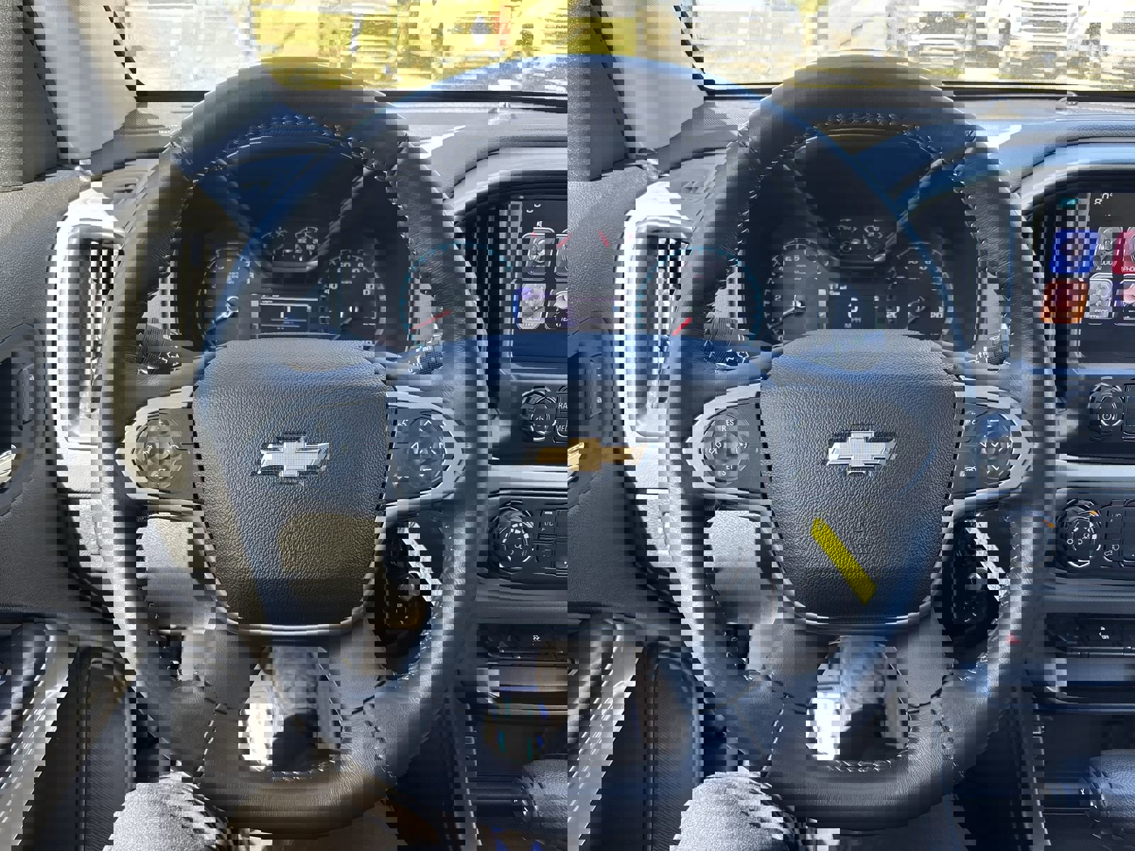 Used 2017 Chevrolet Colorado LT w/ LT Convenience Package image 17