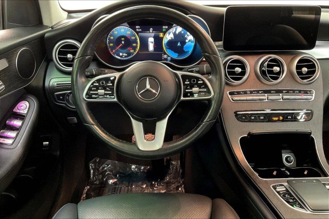 Used 2021 Mercedes-Benz GLC 300 4MATIC w/ Premium Package image 4