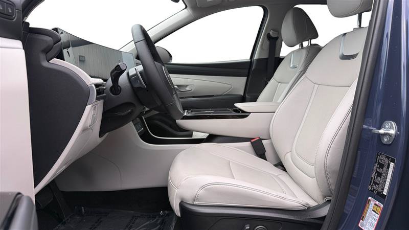 Used 2025 Hyundai Tucson Limited AWD/4WD image 10