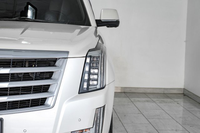 Used 2015 Cadillac Escalade Premium AWD/4WD image 52