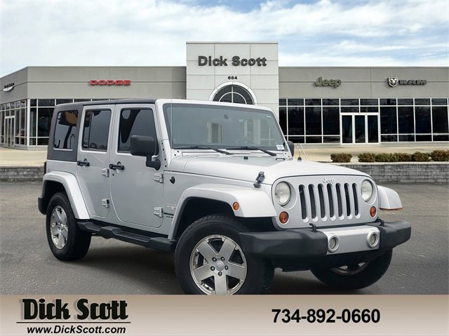 Used 2009 Jeep Wrangler Unlimited Sahara w/ Dual Top Group