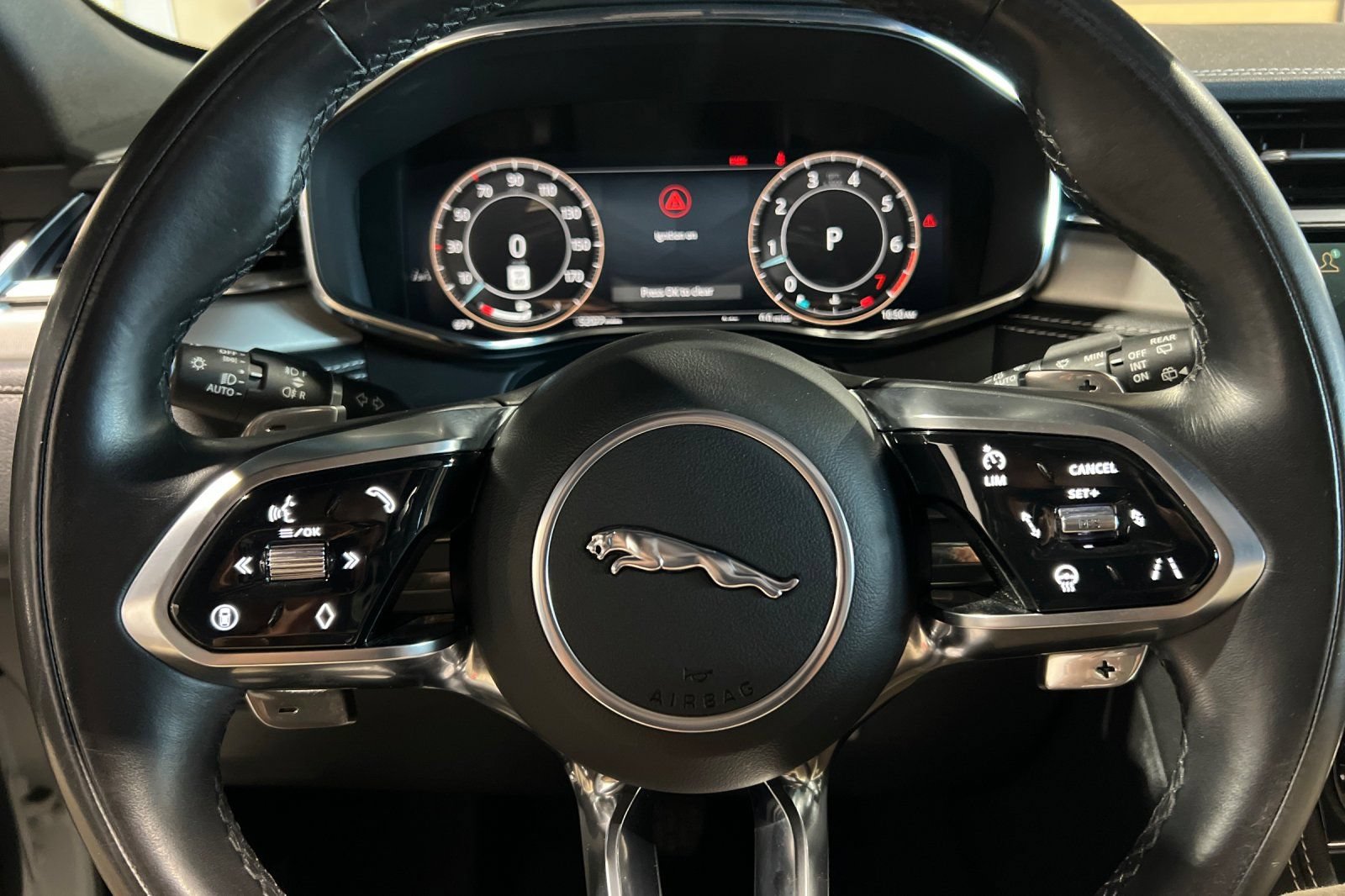 Used 2025 Jaguar F-PACE R-Dynamic S AWD/4WD image 30