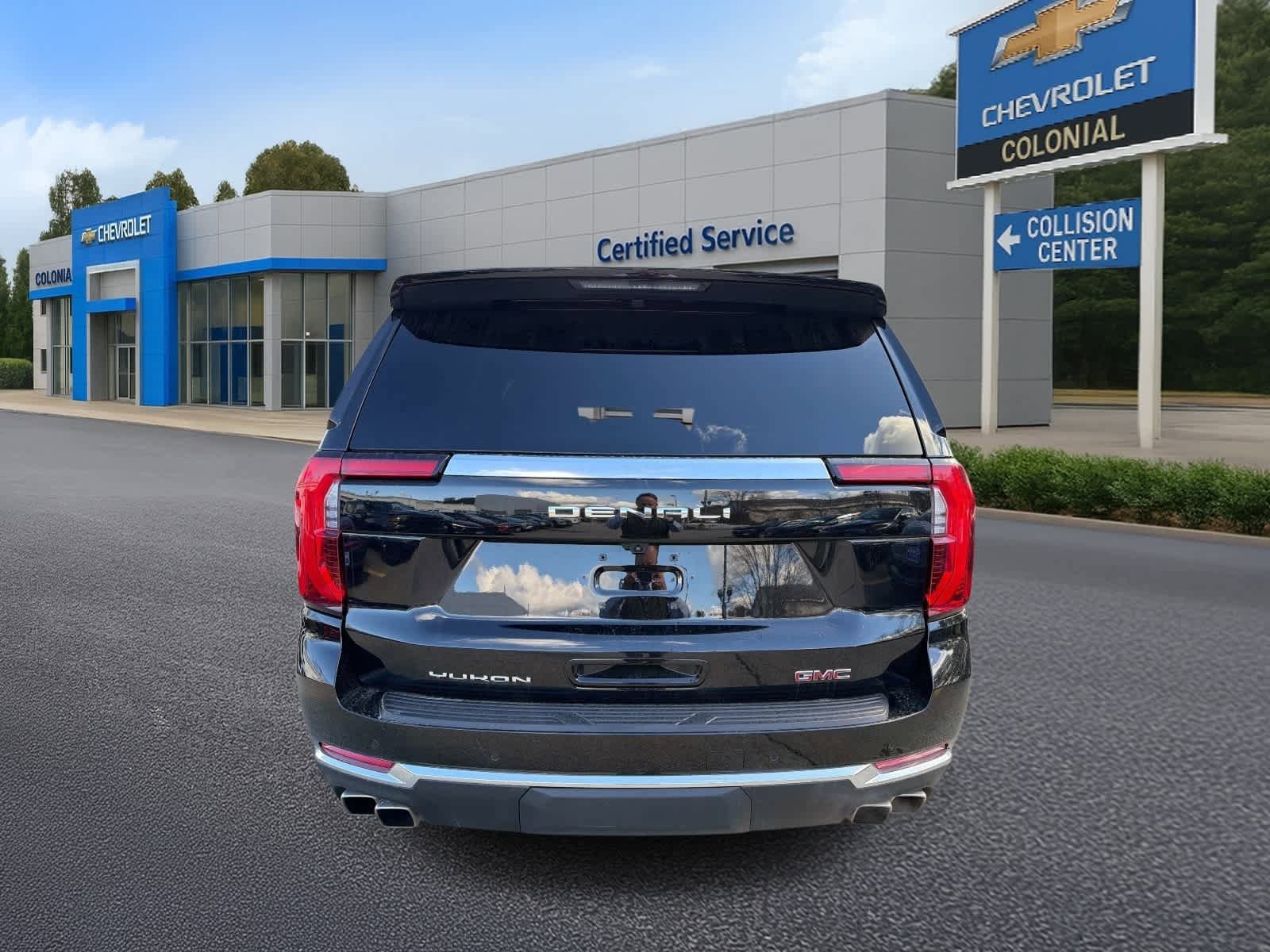 Used 2025 GMC Yukon Denali image 5