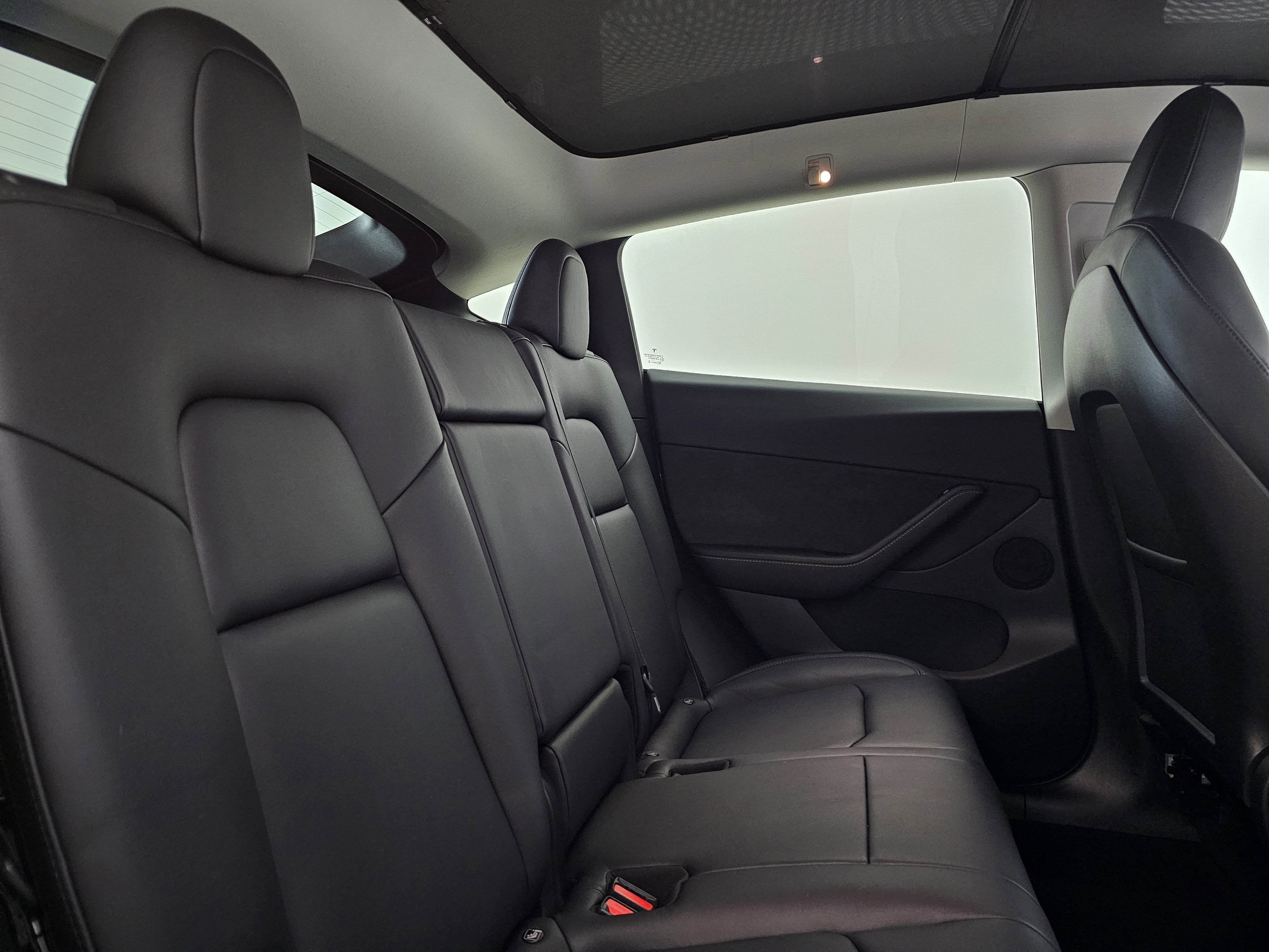 Used 2022 Tesla Model Y Performance image 25