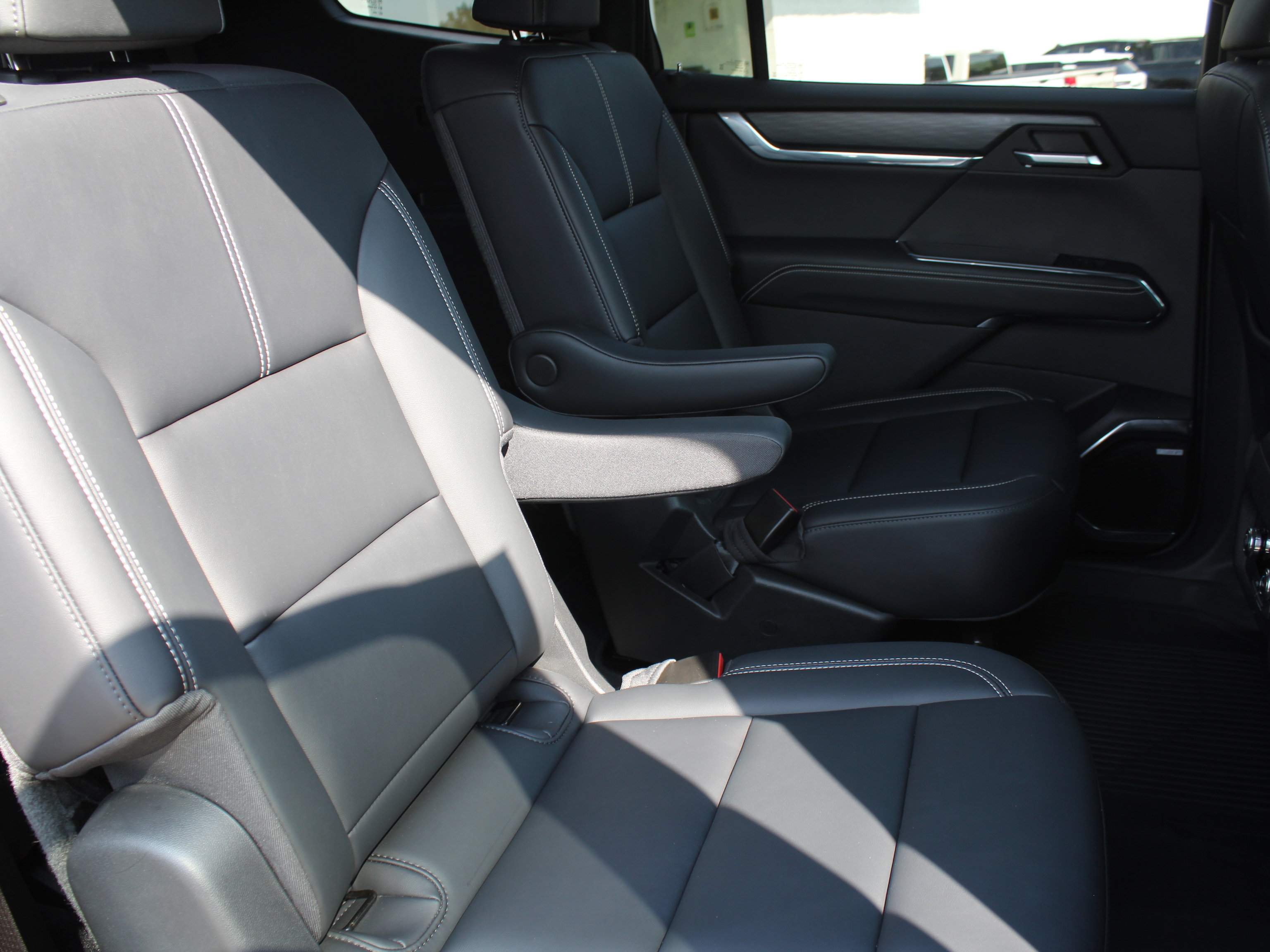 Certified 2024 GMC Acadia Elevation w/ LPO, Floor Liner Package FWD image 28