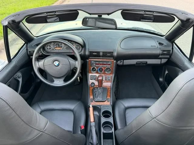 Used 2002 BMW Z3 3.0i RWD image 21
